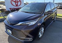 2023 Toyota Sienna Limited 7-Passenger