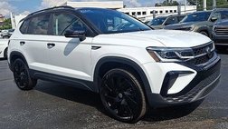 2024 Volkswagen Taos SE Black 4Motion