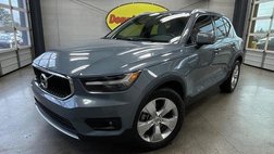 2021 Volvo XC40 T5 Momentum