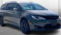 2020 Chrysler Pacifica Limited Red S