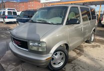 2005 GMC Safari SLT