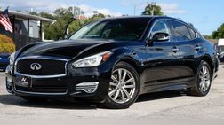 2017 Infiniti Q70 3.7
