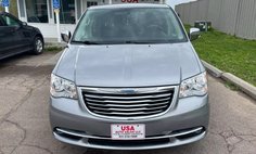2013 Chrysler Town and Country Touring-L