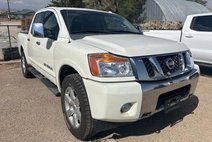 2014 Nissan Titan SL