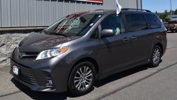 2018 Toyota Sienna XLE 8-Passenger