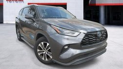 2022 Toyota Highlander Hybrid XLE