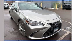 2020 Lexus ES 300h Luxury