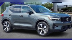 2026 Volvo XC40 B5 Plus