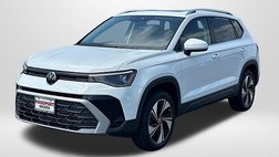 2025 Volkswagen Taos SE 4Motion