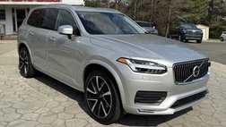 2022 Volvo XC90 T6 Momentum 7-Passenger