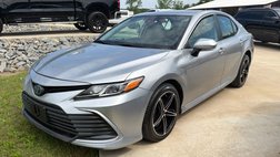 2022 Toyota Camry Hybrid LE