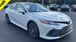 2023 Toyota Camry Hybrid XLE