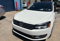 2015 Volkswagen Passat 1.8T Sport