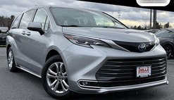 2022 Toyota Sienna Platinum 7-Passenger