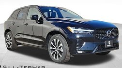 2025 Volvo XC60 B5 Core Dark Theme