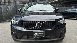 2023 Volvo XC40 B5 Ultimate Dark Theme