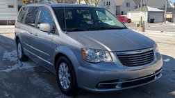 2016 Chrysler Town and Country Touring