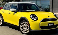 2026 MINI Hardtop Cooper S Signature Trim