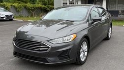 2020 Ford Fusion SE
