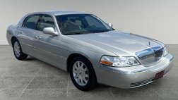 2010 Lincoln Town Car Signature Limited