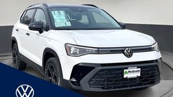 2026 Volkswagen Taos SE Black 4Motion