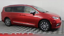 2025 Chrysler Pacifica Hybrid Pinnacle