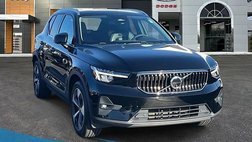2023 Volvo XC40 B4 Ultimate Bright Theme