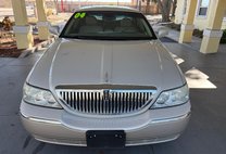 2004 Lincoln Town Car Signature