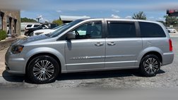 2014 Chrysler Town and Country S