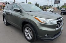 2016 Toyota Highlander LE