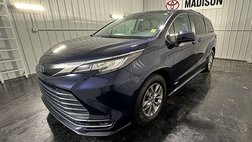 2021 Toyota Sienna LE 8-Passenger