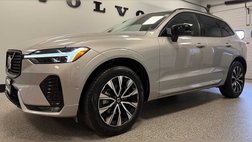 2025 Volvo XC60 B5 Plus Dark Theme