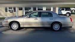 2005 Lincoln Town Car Signature