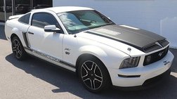 2005 Ford Mustang GT Deluxe
