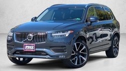 2022 Volvo XC90 T6 Momentum 7-Passenger