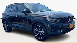 2022 Volvo XC40 T5 R-Design