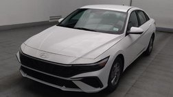 2024 Hyundai Elantra SE