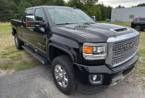 2019 GMC Sierra 3500HD Denali