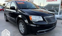 2016 Chrysler Town and Country Touring