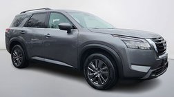 2022 Nissan Pathfinder SV