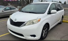 2012 Toyota Sienna LE 8-Passenger