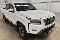 2024 Nissan Frontier SL