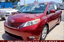 2016 Toyota Sienna LE