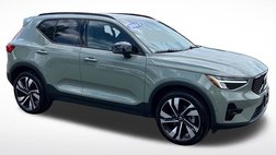 2023 Volvo XC40 B5 Plus Dark Theme