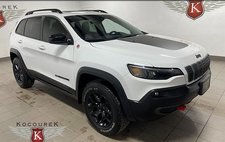 2023 Jeep Cherokee Trailhawk