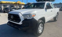 2017 Toyota Tacoma SR