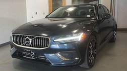 2022 Volvo S60 Recharge T8 Inscription