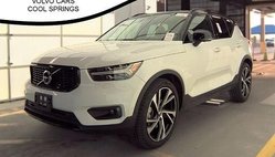 2022 Volvo XC40 T5 R-Design