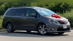 2014 Toyota Sienna SE 8-Passenger