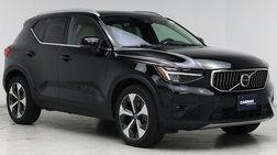 2023 Volvo XC40 B5 Plus Bright Theme